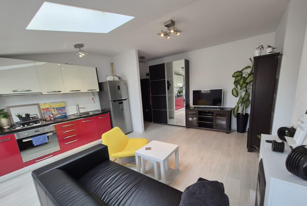 1 Decembrie Trapezului apartament 3 camere mobilat parcare