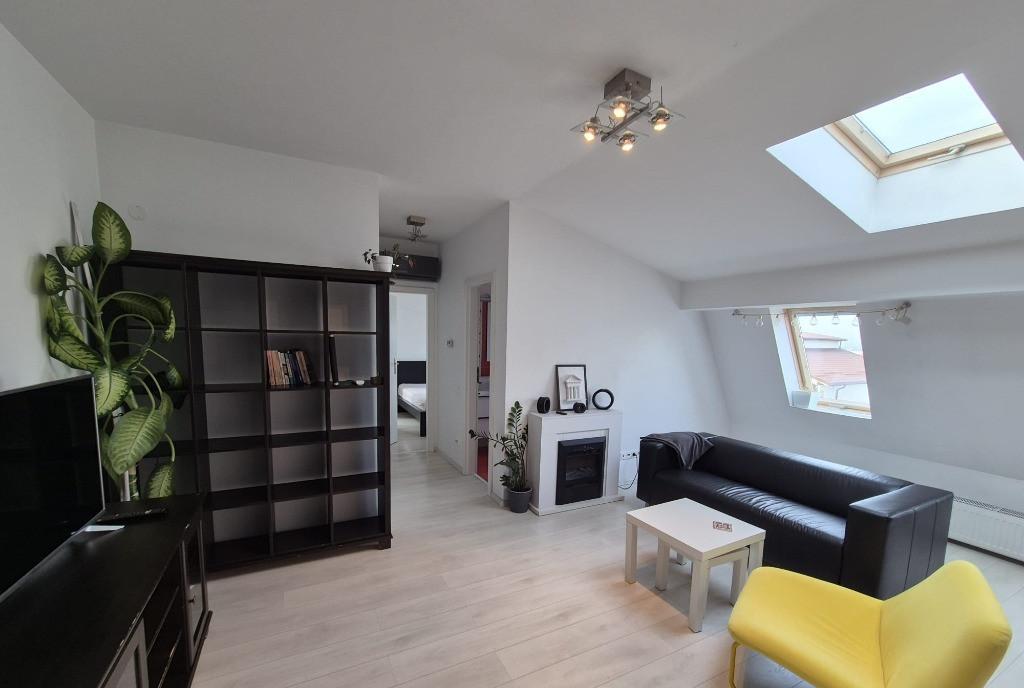 1 Decembrie Trapezului apartament 3 camere mobilat parcare