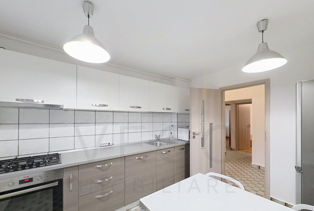 Apartament cu 4 camere parcare 2 bai 2 balcoane zona umf