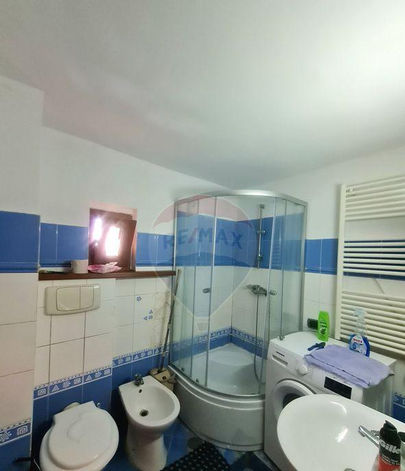 Apartament cu 4 camere de inchiriat in langa spitalul j