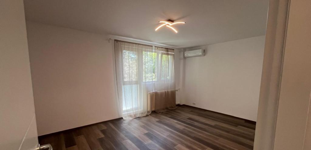 4 camere Rahova Teius