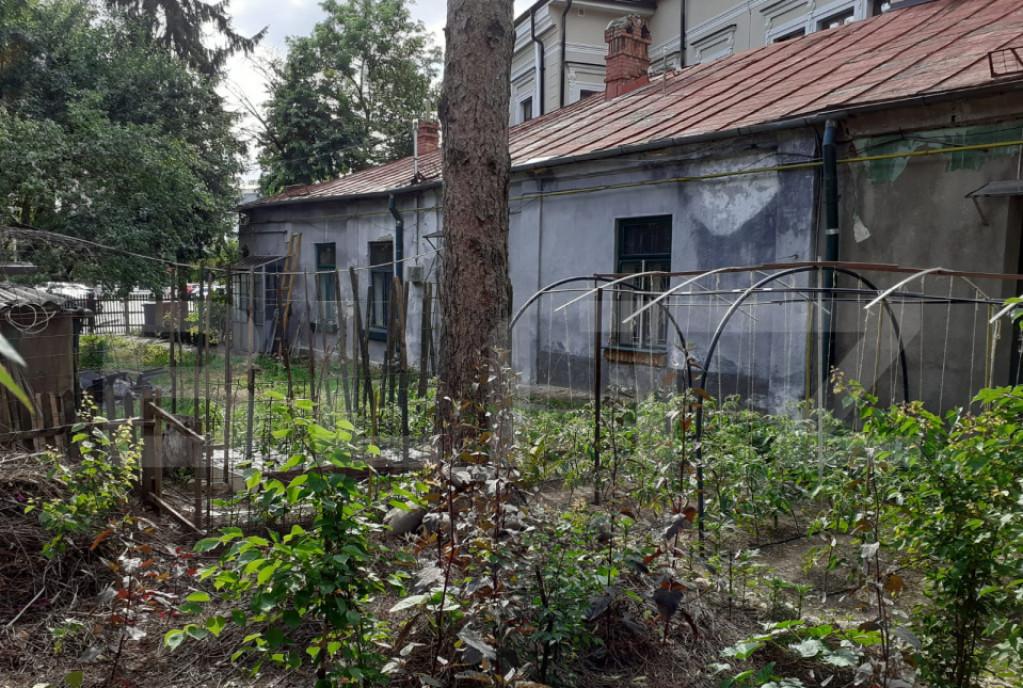 Casa de vanzare 160 mp utili si 590 zona 0 Iasi