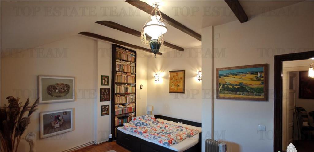 Apartament de 3 camere ultracentral 2 intrari lift cu acce