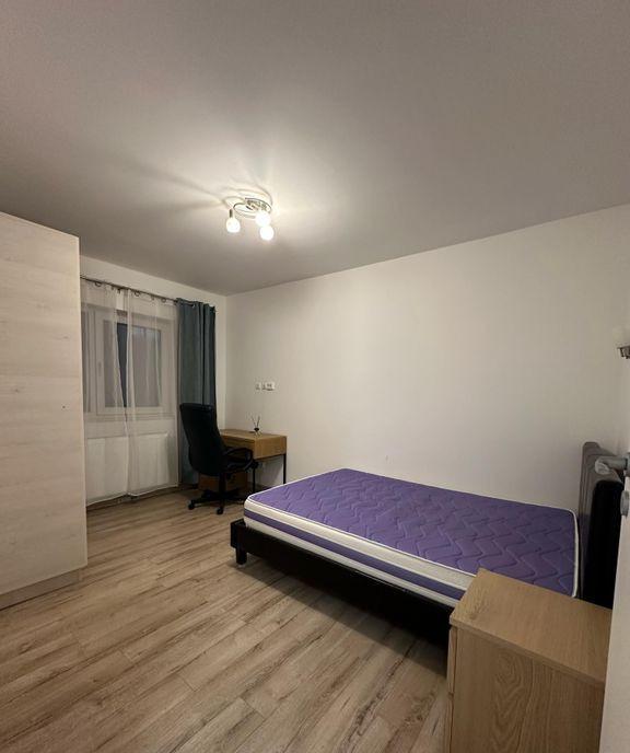 3 Camere Decomandat Metrou Aparatori Loc Parcare inclus