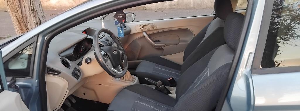 Ford Fiesta 7 500 lei