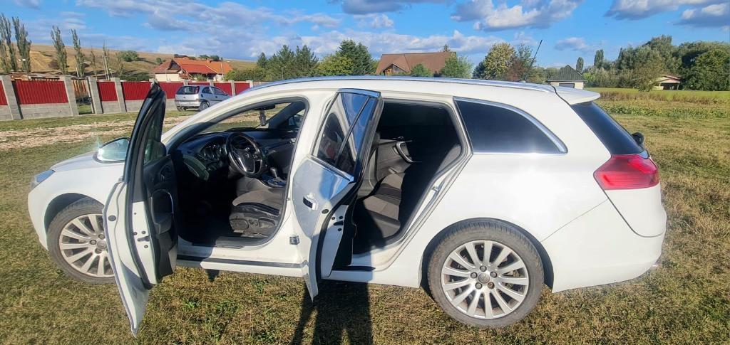 Opel Insignia Sports Tourer 4 300 eur