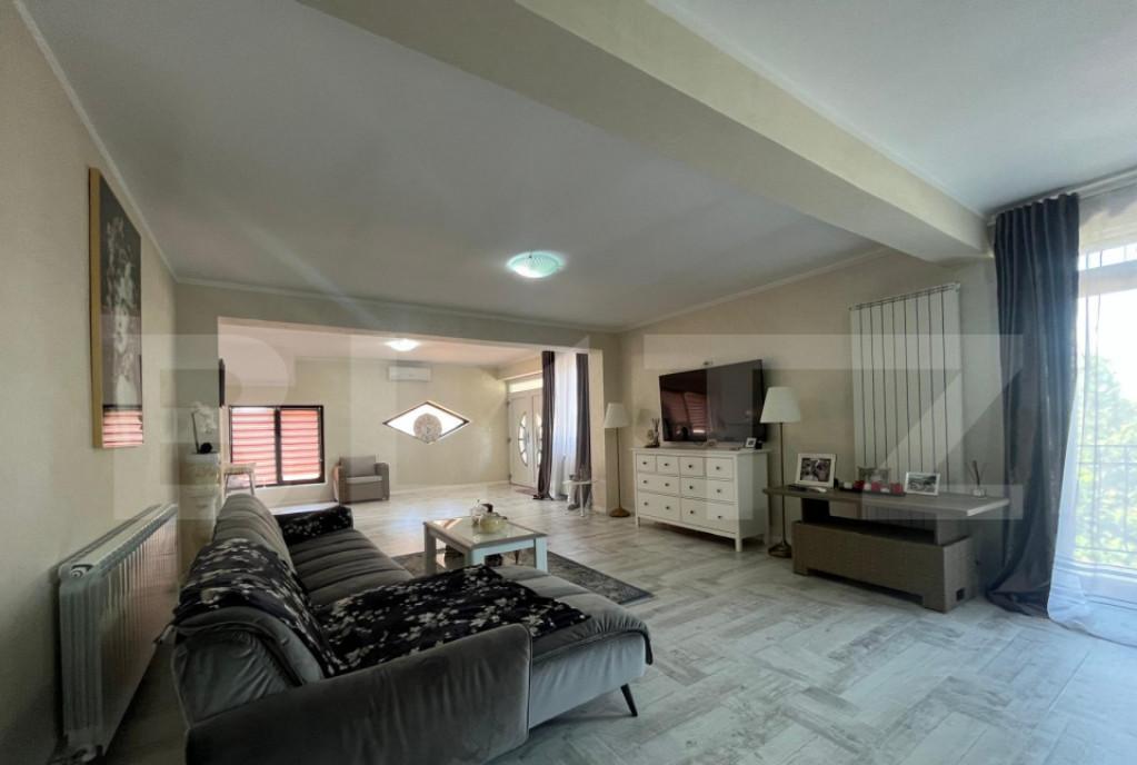 Apartament 151 mp utili curte zona Lapus Arges