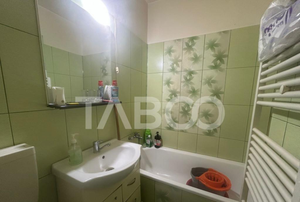 Apartament 2 camere cu pivnita zona Mihai Viteazu Sibiu de v