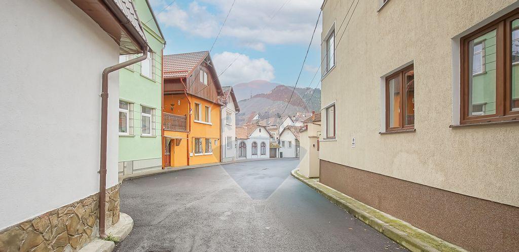 Casa cu 5 studiouri independente terasa rooftop vedere