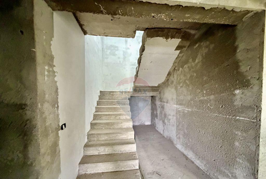 Casa / Vila Caisului 90 gata