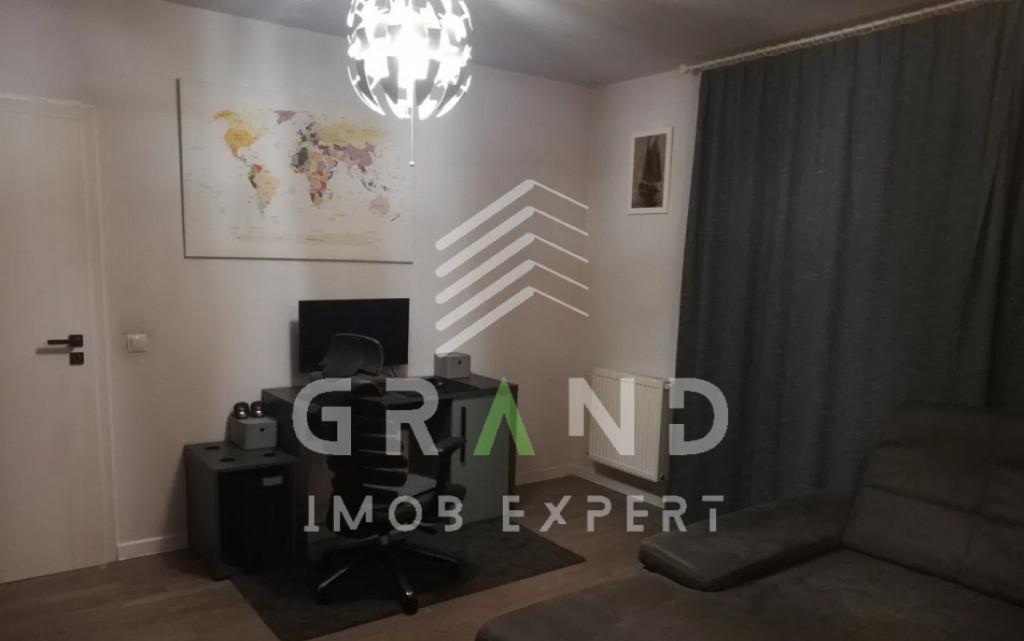 Apartament 1 camera spatios 38 mp zona excelenta - F