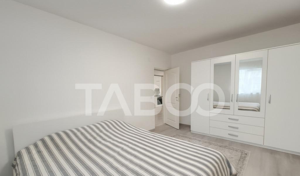 Apartament de vanzare 3 camere 2 bai gradina 74mp si parcare