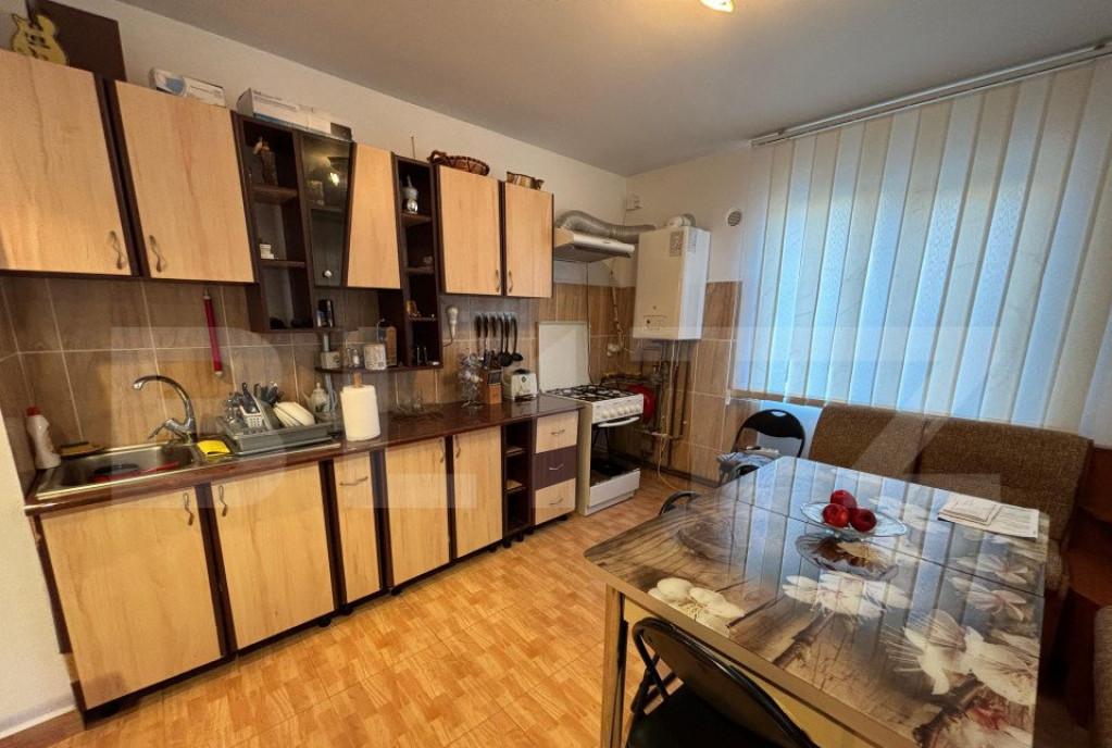 Casa P E 133 mp utili 376 mp teren zona Podari