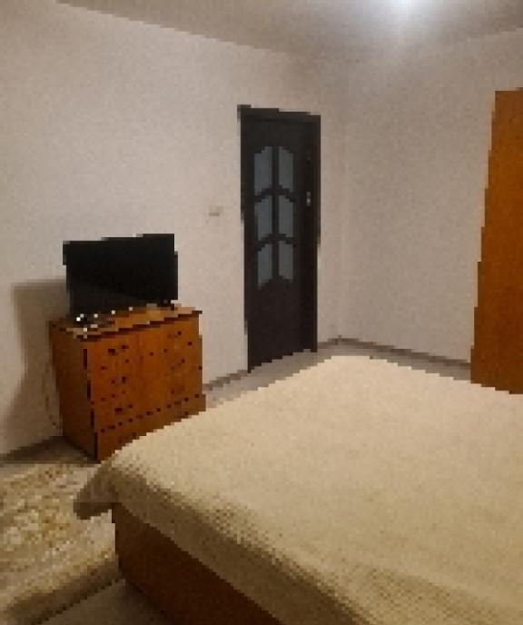 Inchiriez spatiu Birou Tomis 2