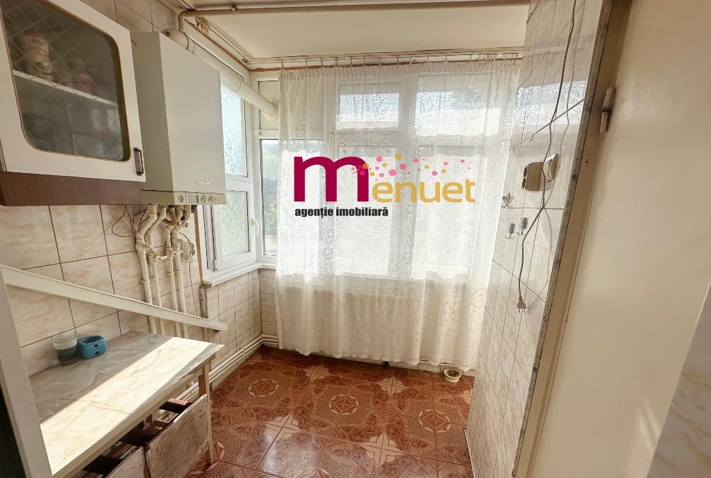 Super pret Apartament 3 camere 79 mp foste proprietati