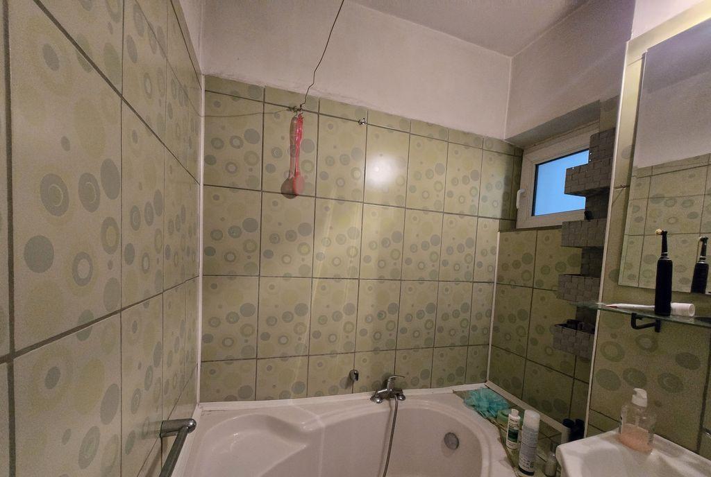Apartament 3 camere decomandat 70mp Toporasi Prelungire