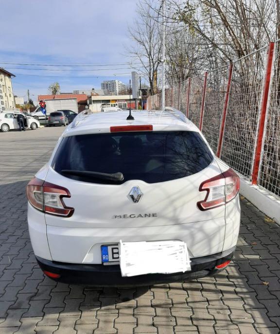 Renault Megane 3 - 1 6 benizina 3 950 eur
