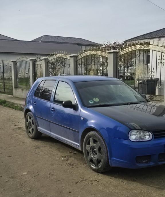 Volkswagen Golf 4 2000 3 000 lei