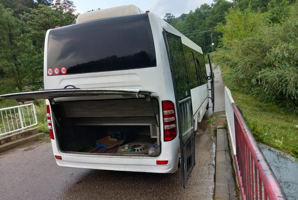 Microbuz Mercedes Benz Trituro an 2018 Euro6 AC 2997cmc 34 locuri 18 000 eur