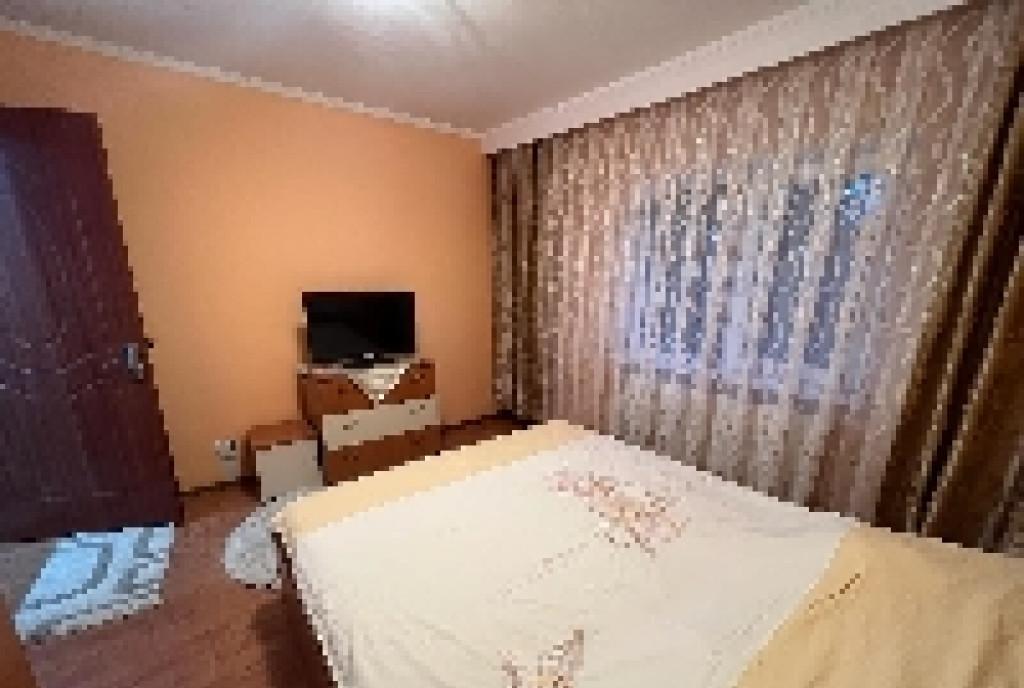 Inchiriez apartament 3 camere Tomis nord peco omv