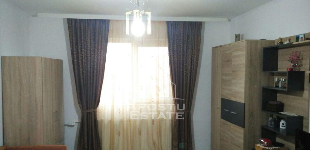 Apartament 4 camere centrala proprie zona Take Ionescu