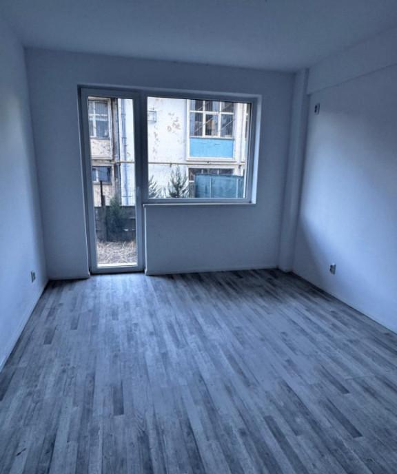 Apartament 2 camere decomandat 40 mp parter mobilat si