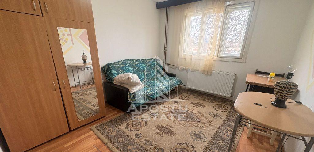 Apartament cu 1 camera zona Buziasului