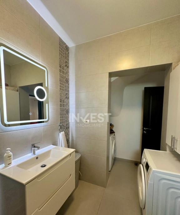 Duplex 4 camere 2 bai si pod generos capat cug fundatia O