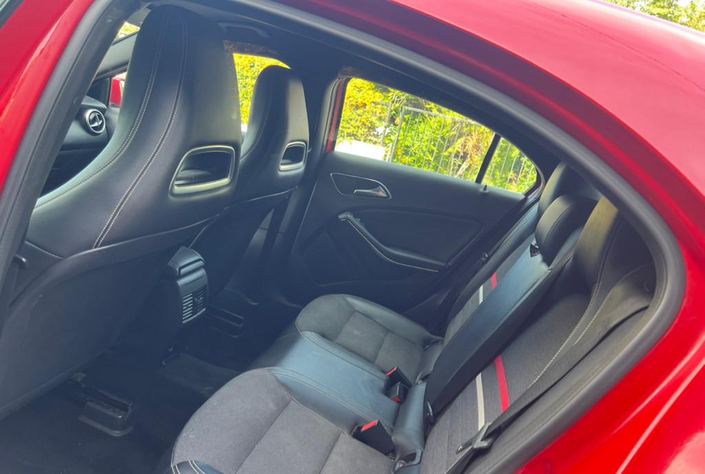 MERCEDES-BENZ A 180 CDI 110CP Pack AMG 7 650 eur