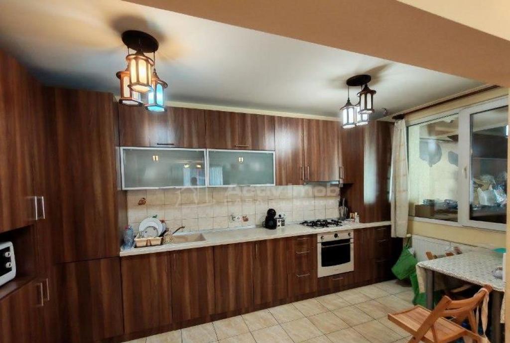 Casa Vila Prelungirea Ghencea Margelelor teren 300