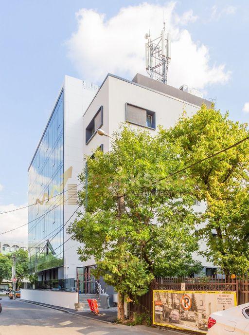 Cladire de birouri complet inchiriata Nicolae Caranfil