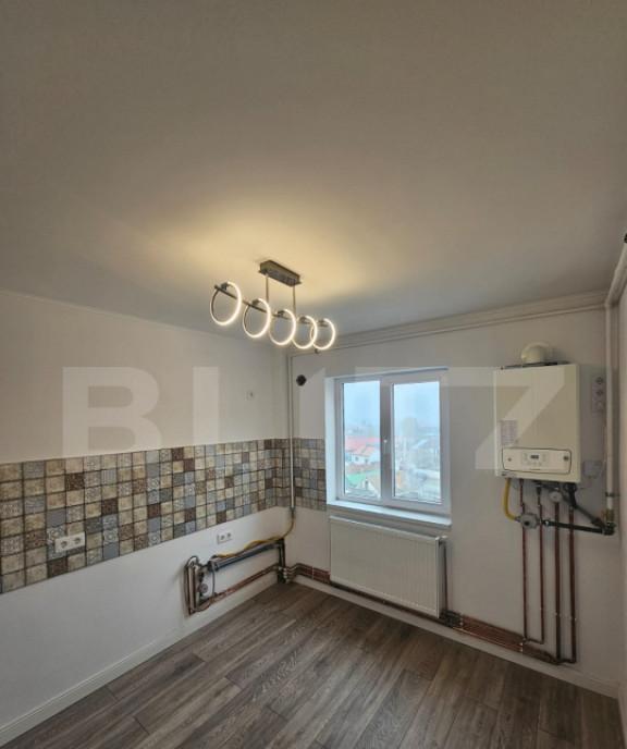 Apartament cu 2 camere decomandat 56 mp zona centrala Bl
