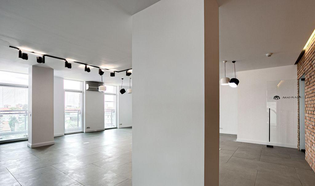 De vanzare spatiu de birouri ultracentral Arad Plazza