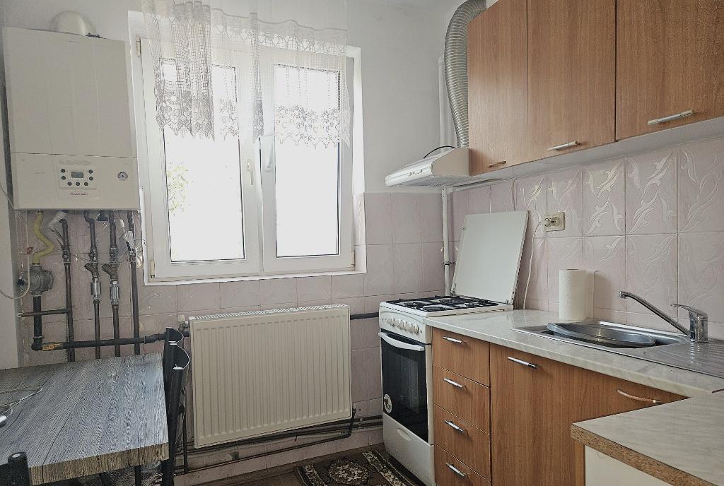 Apartament 2 camere la prima inchiriere zona Lebada Aurel Vlaicu Arad