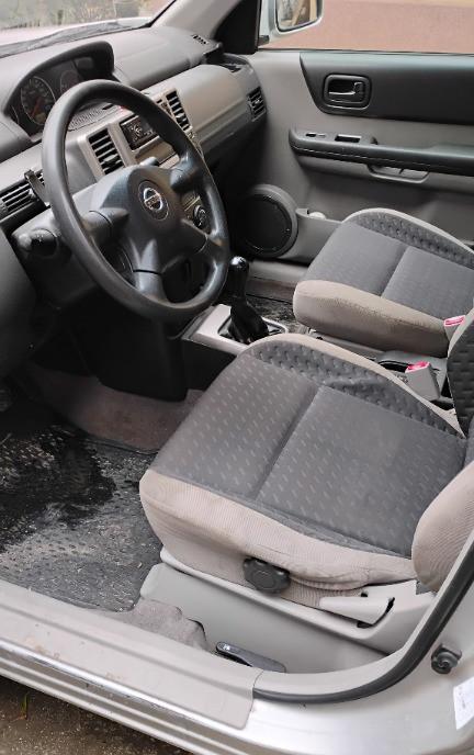 Nissan x trail t30 1 650 eur