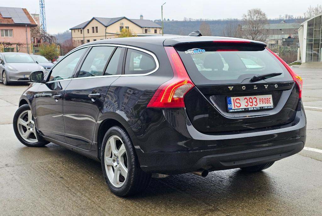 Volvo V60 2012 2 0D4 163 CP euro 5 / RATE fara avans 5 990 eur