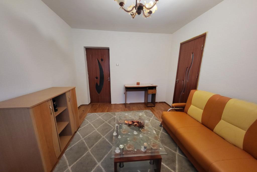 Apartament 2 camere- Aleea Plopilor 9 Mai -gata de muta