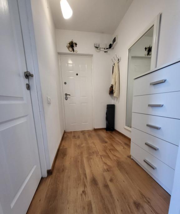 Apartament 2 camere- Aleea Plopilor 9 Mai -gata de muta