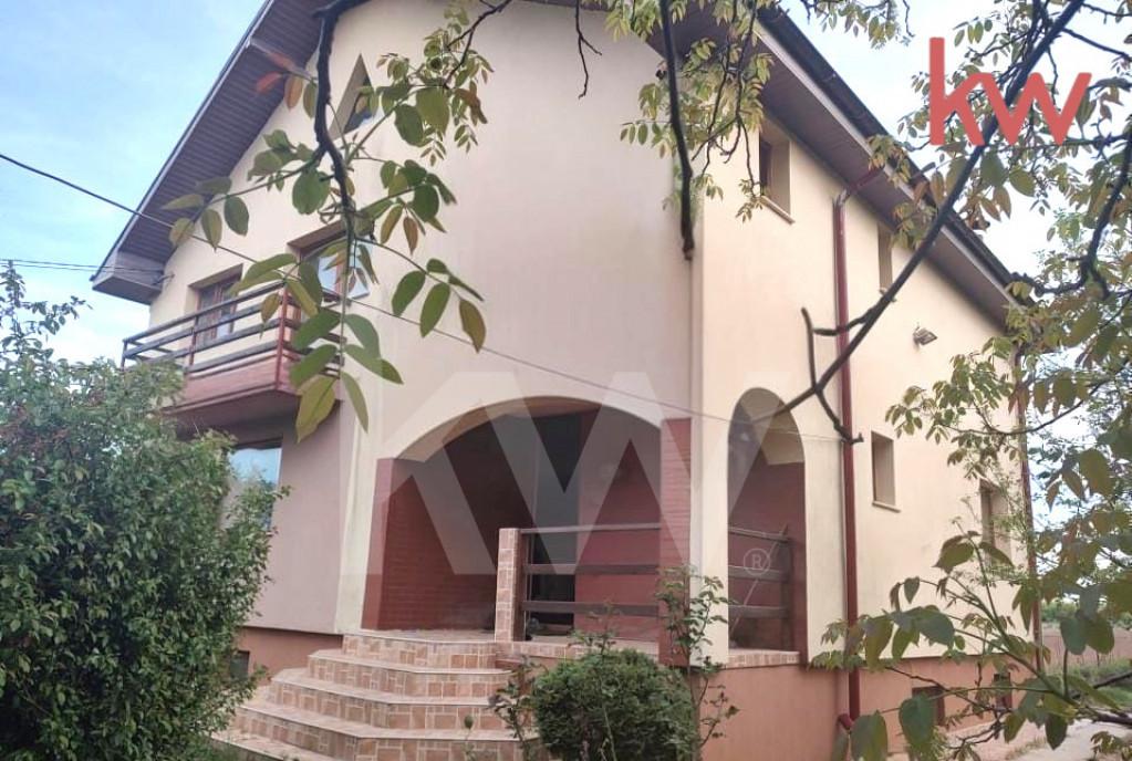 Casa spatioasa in Dragotesti - oaza de verdeata