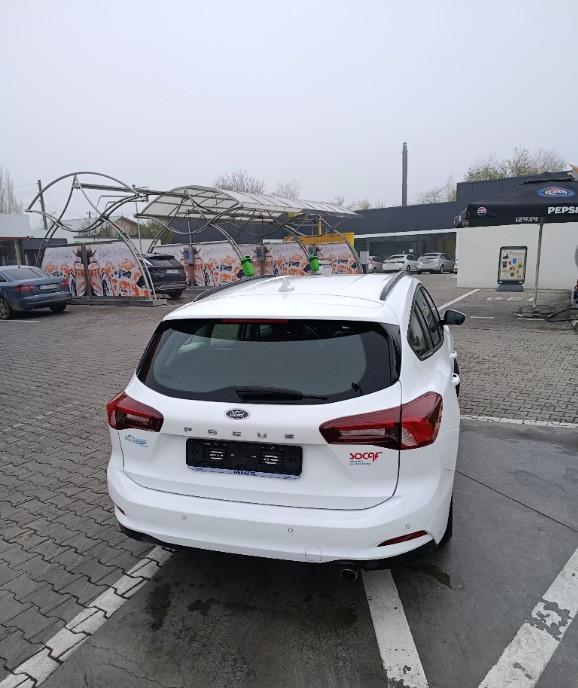 Ford focus 1 5 TDCI automat 2022 8 999 eur