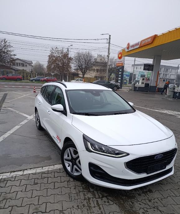 Ford focus 1 5 TDCI automat 2022 8 999 eur