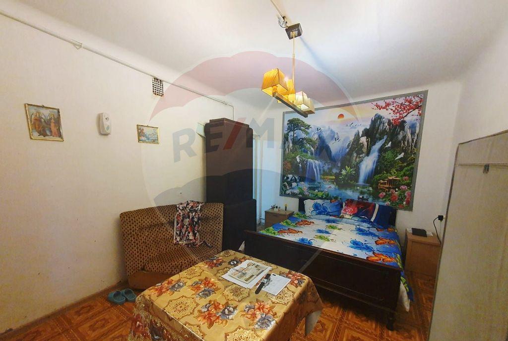 Apartament 2 camere in Casa / Vila de vanzare str Camp