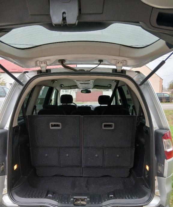 Ford galaxi 7 locuri an 2009 2 0 tdi klimatronic adus recent 2 950 eur