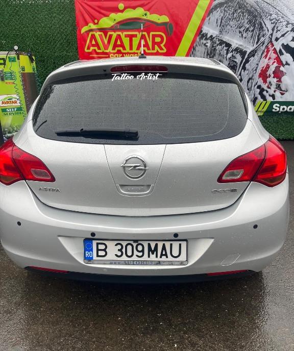 Opel Astra J 2012 4 900 eur