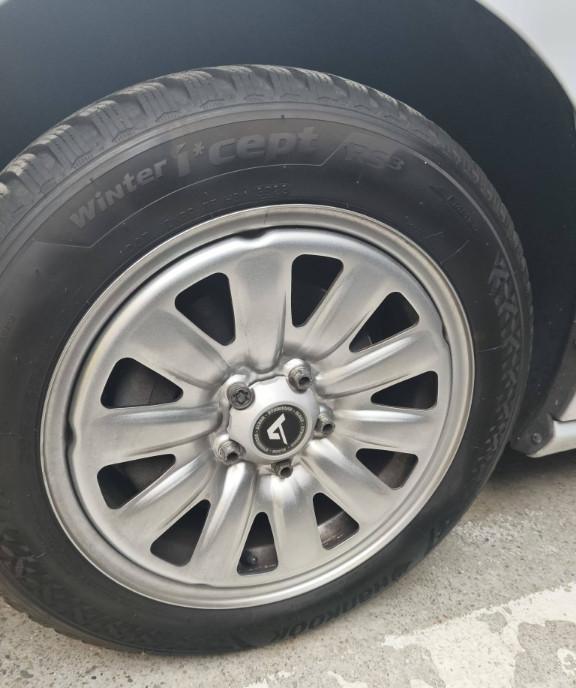 Anvelope de iarna jante noi montate in toamna 1 104 lei