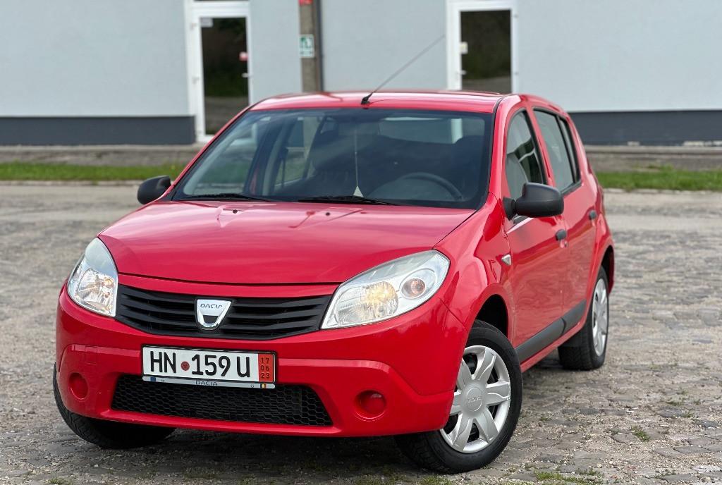 Dacia Sandero 1 2 aer conditionat km 122 764 Tuv Germania 2010 3 050 eur