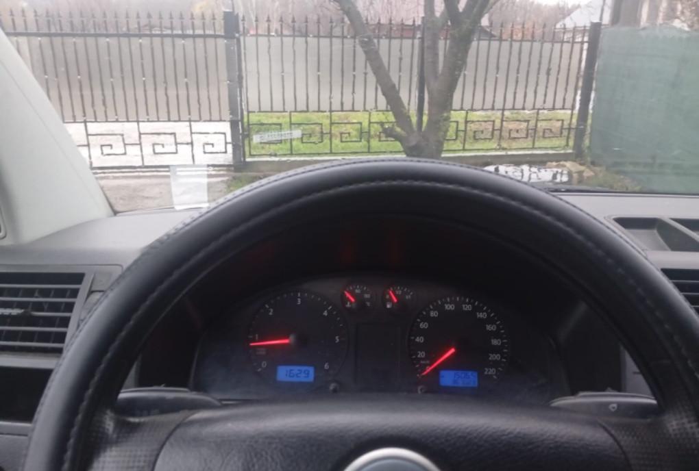 Volkswagen Transporter T5 2006 8 000 eur