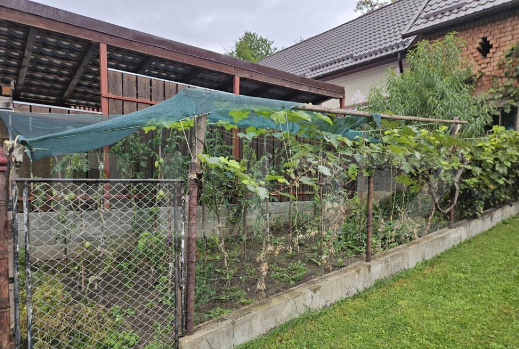 Casa la cheie teren de 1600 mp sat Macau schimb cu aparta