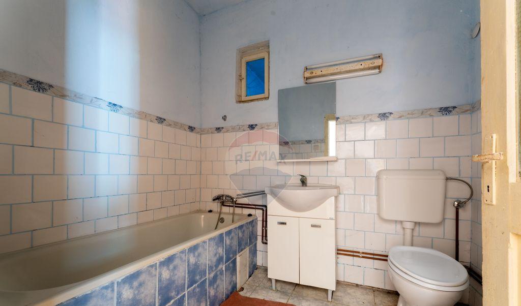 Casa cu 3 camere si teren 2196 mp de vanzare in Covasan