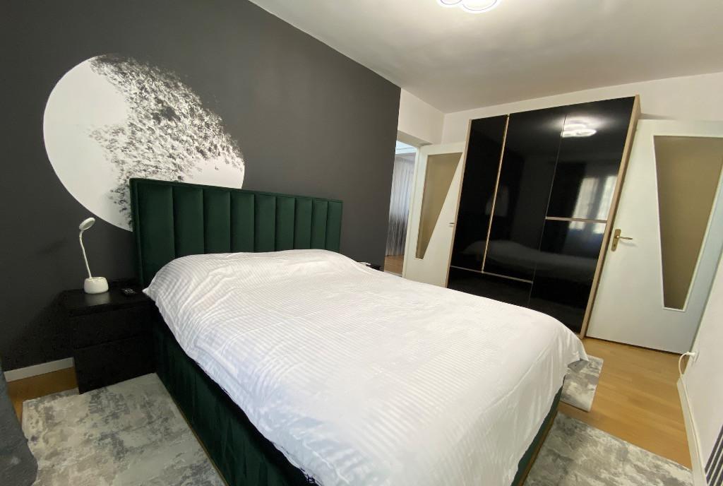 Vand apartament 3 camere Sos Colentina nr 72 65mp utili Proprietar